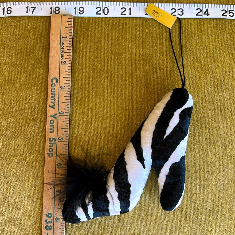 Zebra Print Shoe Hanging Decor - Picture 6 of 10